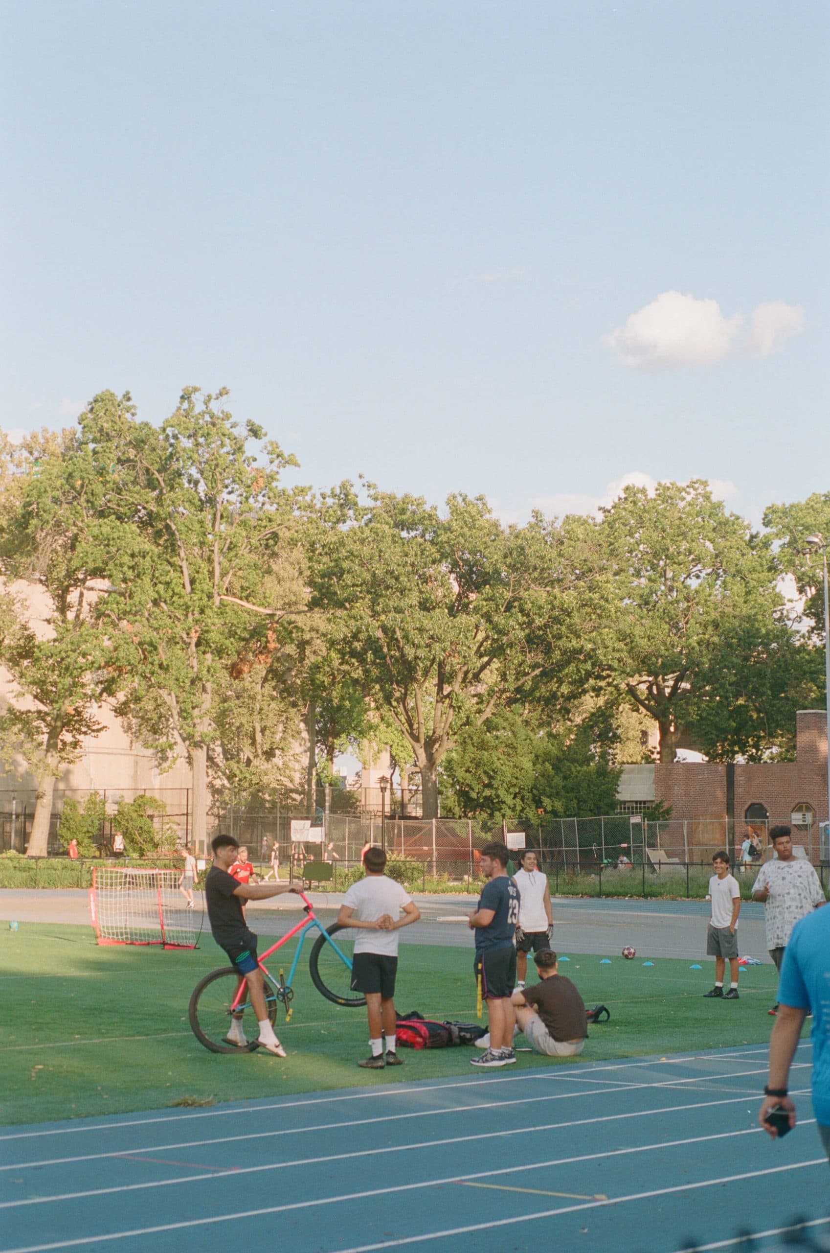 Film photograph by Louisa Wells, shot on Kodak Ektacolor Pro 400